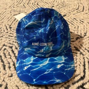 Aime leon dore hat